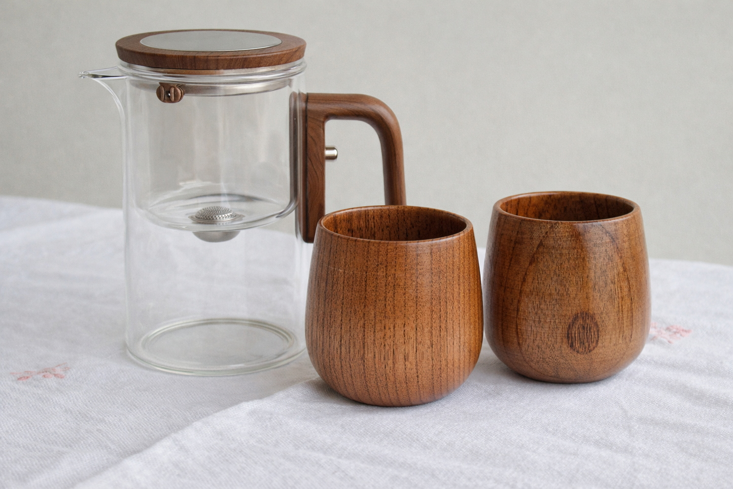 Tetera con filtro incorporado automático