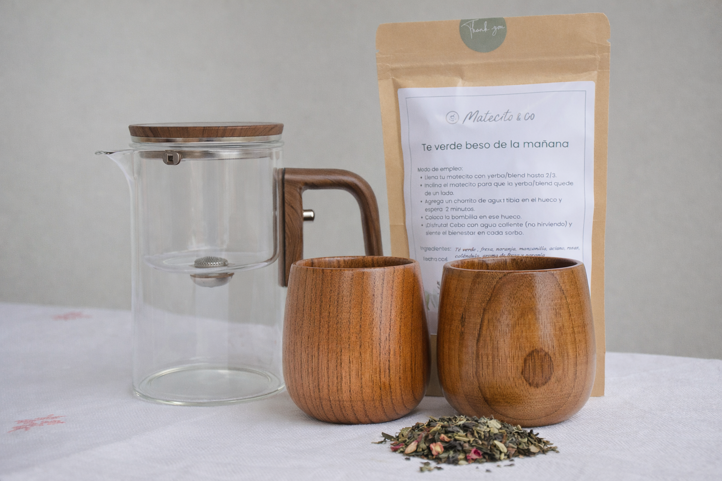 Tetera con filtro incorporado automático